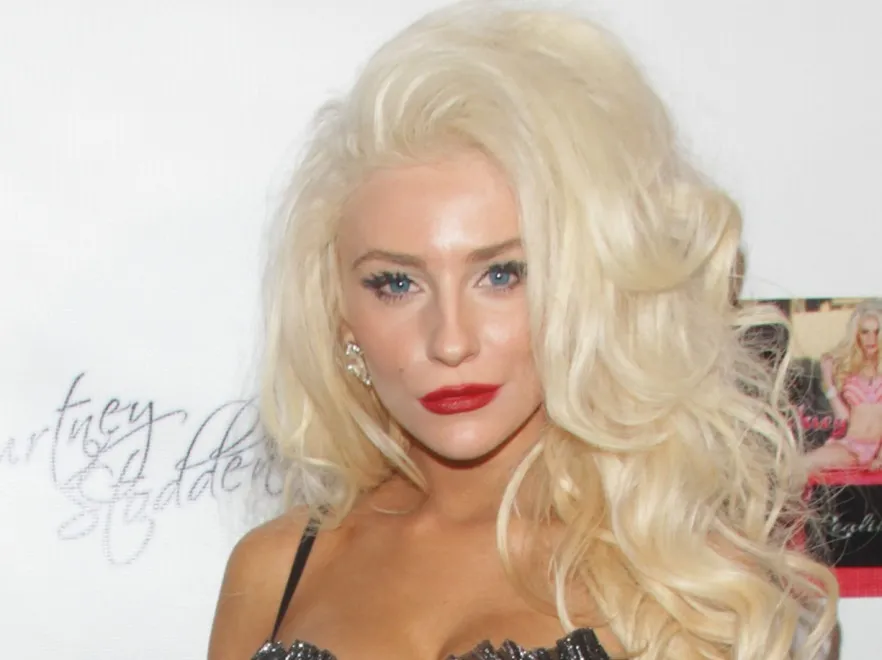 4607071-courtney-stodden.jpg