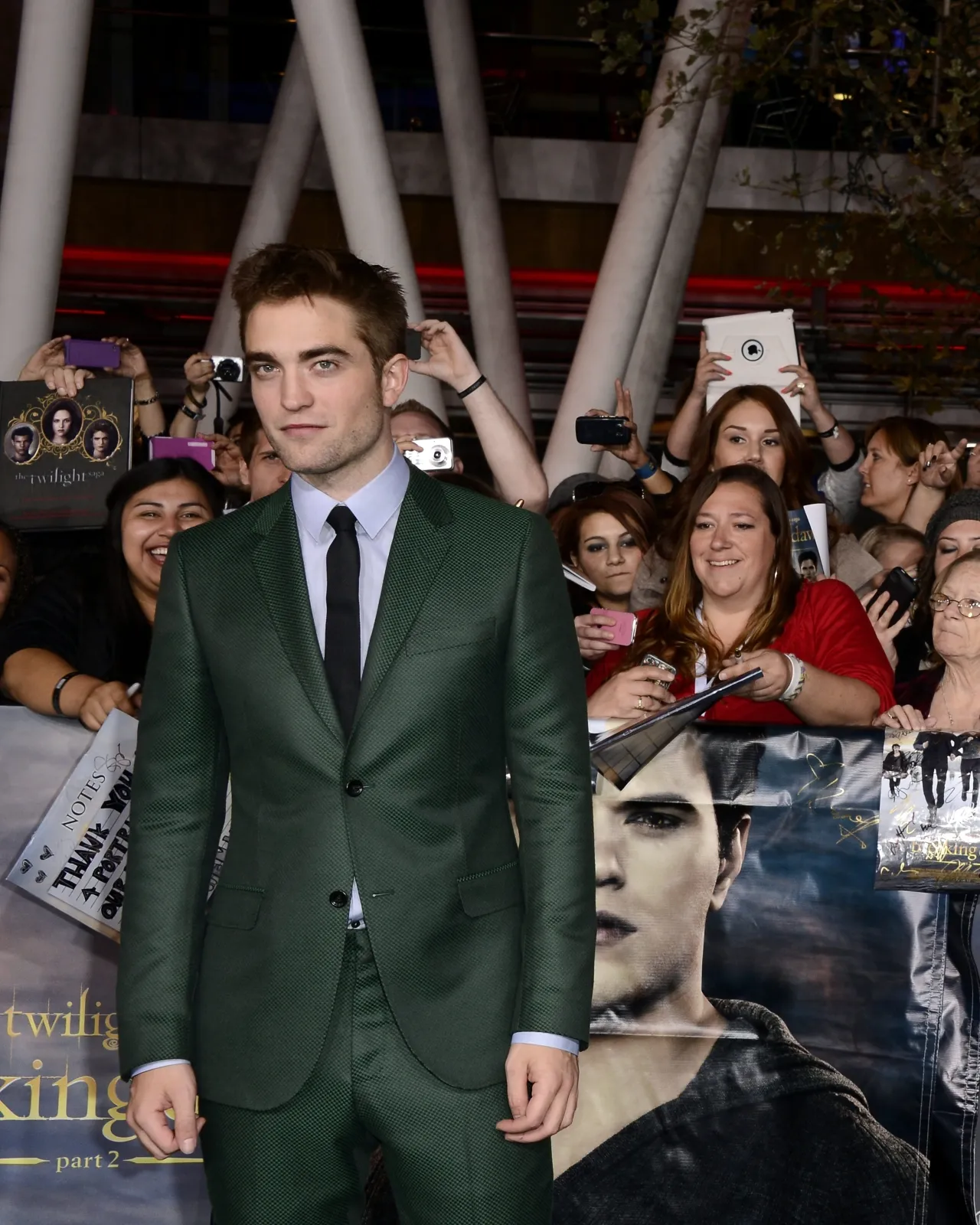 4277349-robert-pattinson.jpg