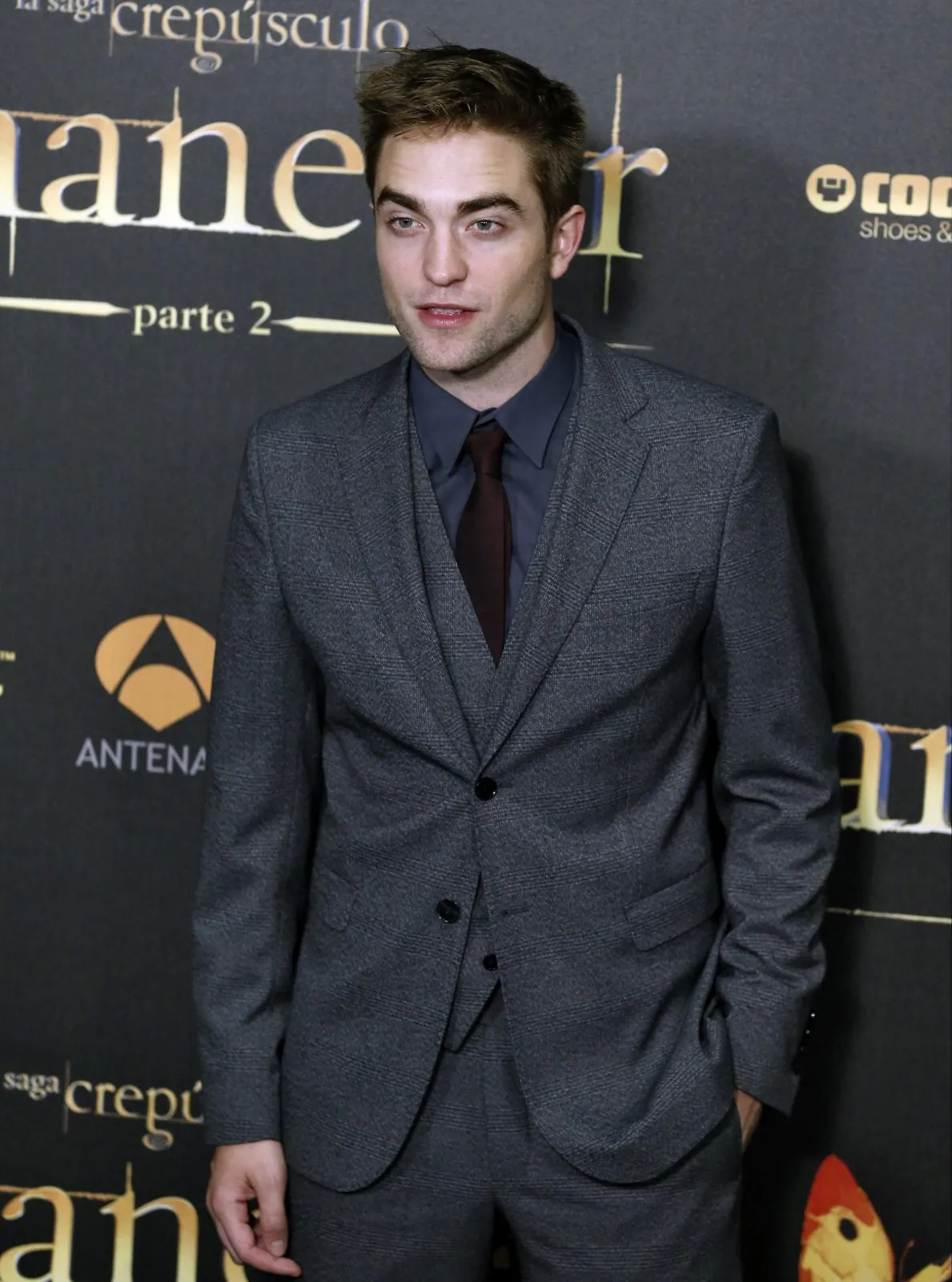 4285211-robert-pattinson.jpg