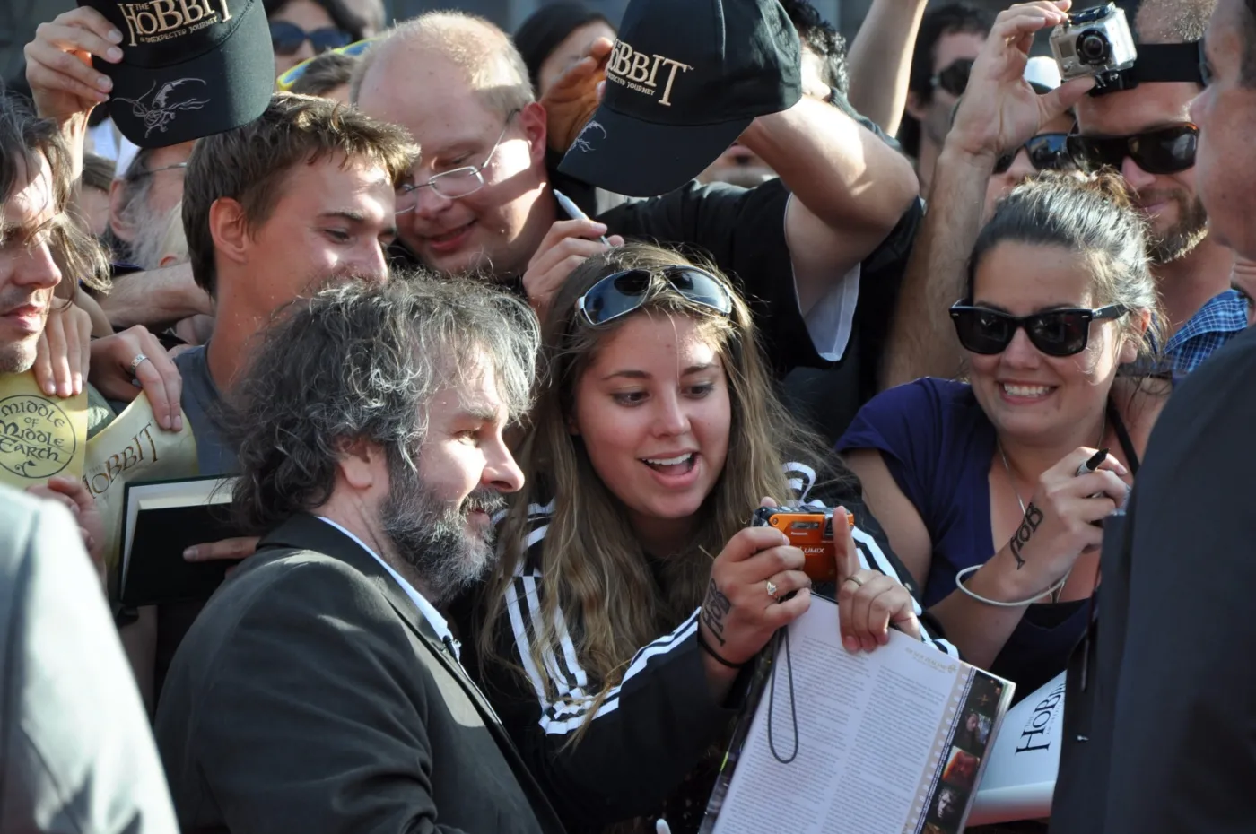 4331663-sir-peter-jackson.jpg