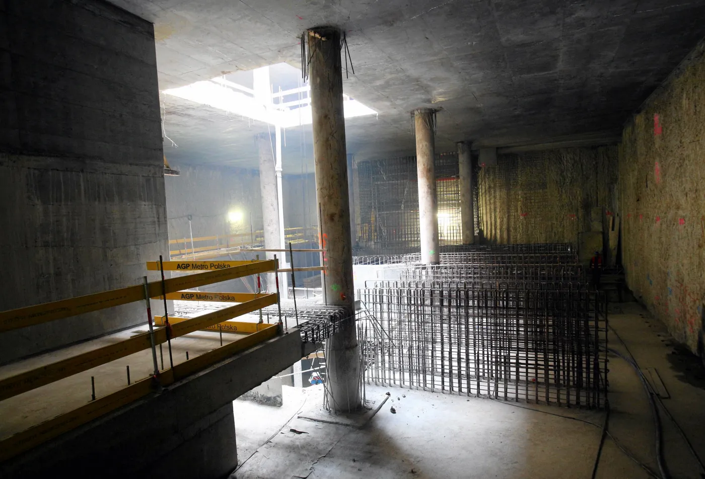 4900690-metro-warszawskie.jpg