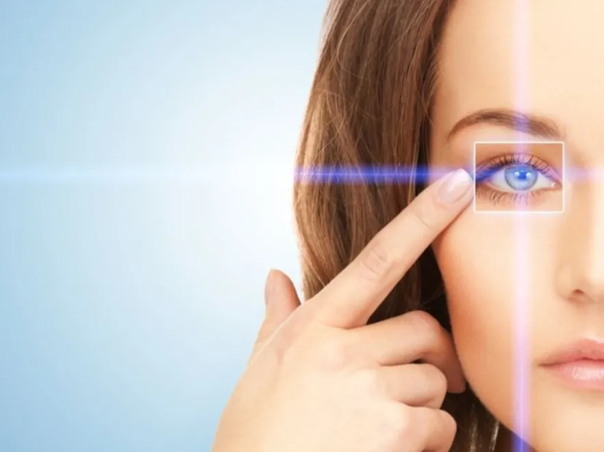 Walka nie z wiatrakami! Jak zachować młodość skóry wokół oczu