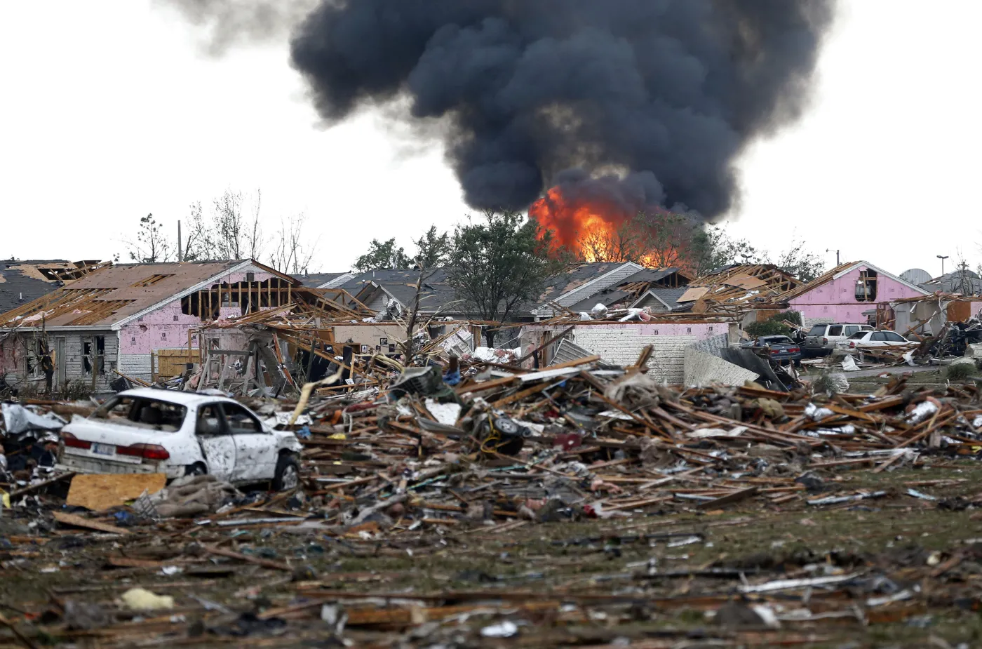 4994826-oklahoma-tornado.jpg