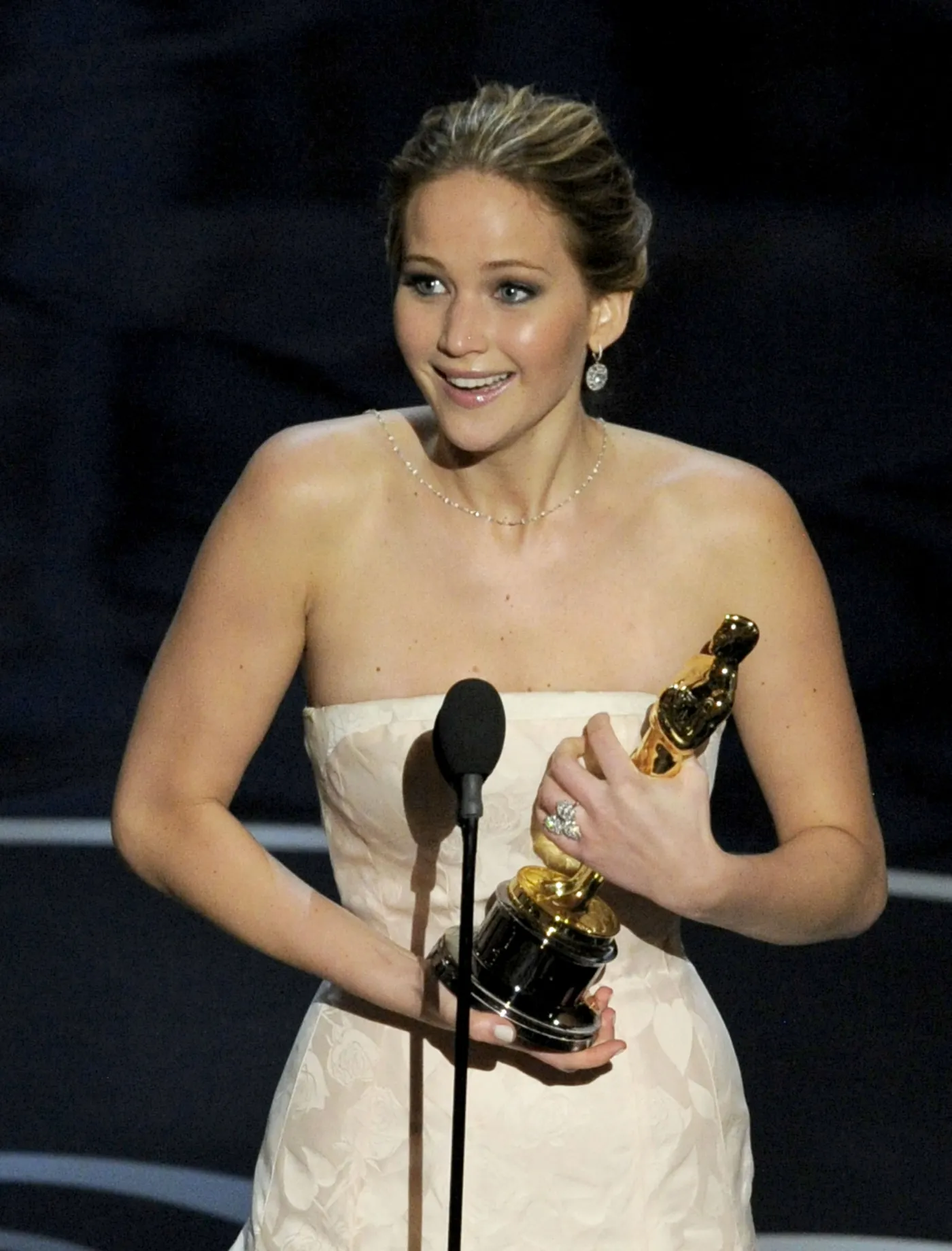 4658163-jennifer-lawrence.jpg