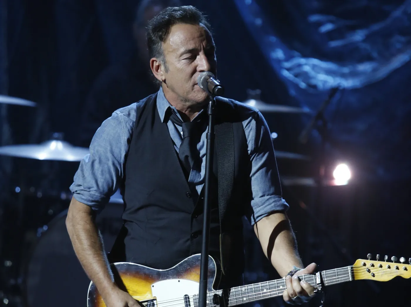 4227412-bruce-springsteen.jpg