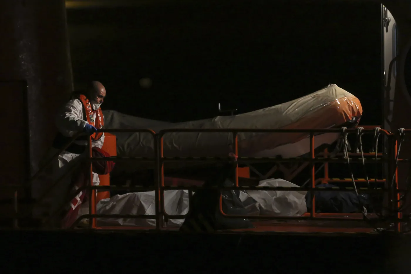 Tragedia na morzu.  Zatonął statek ze 166 osobami na pokładzie