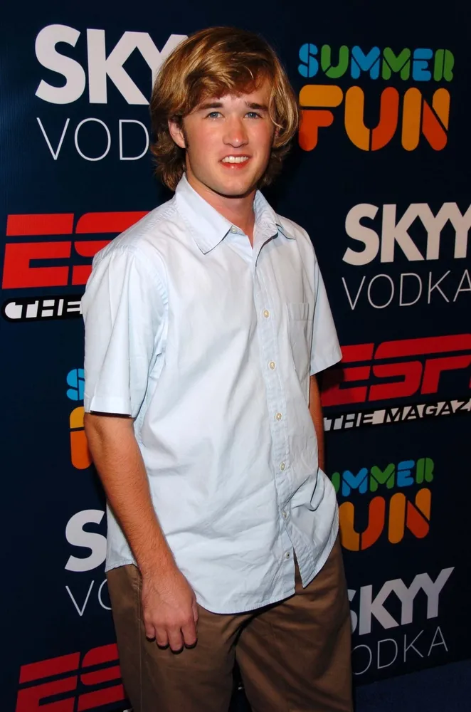 4764686-haley-joel-osment.jpg