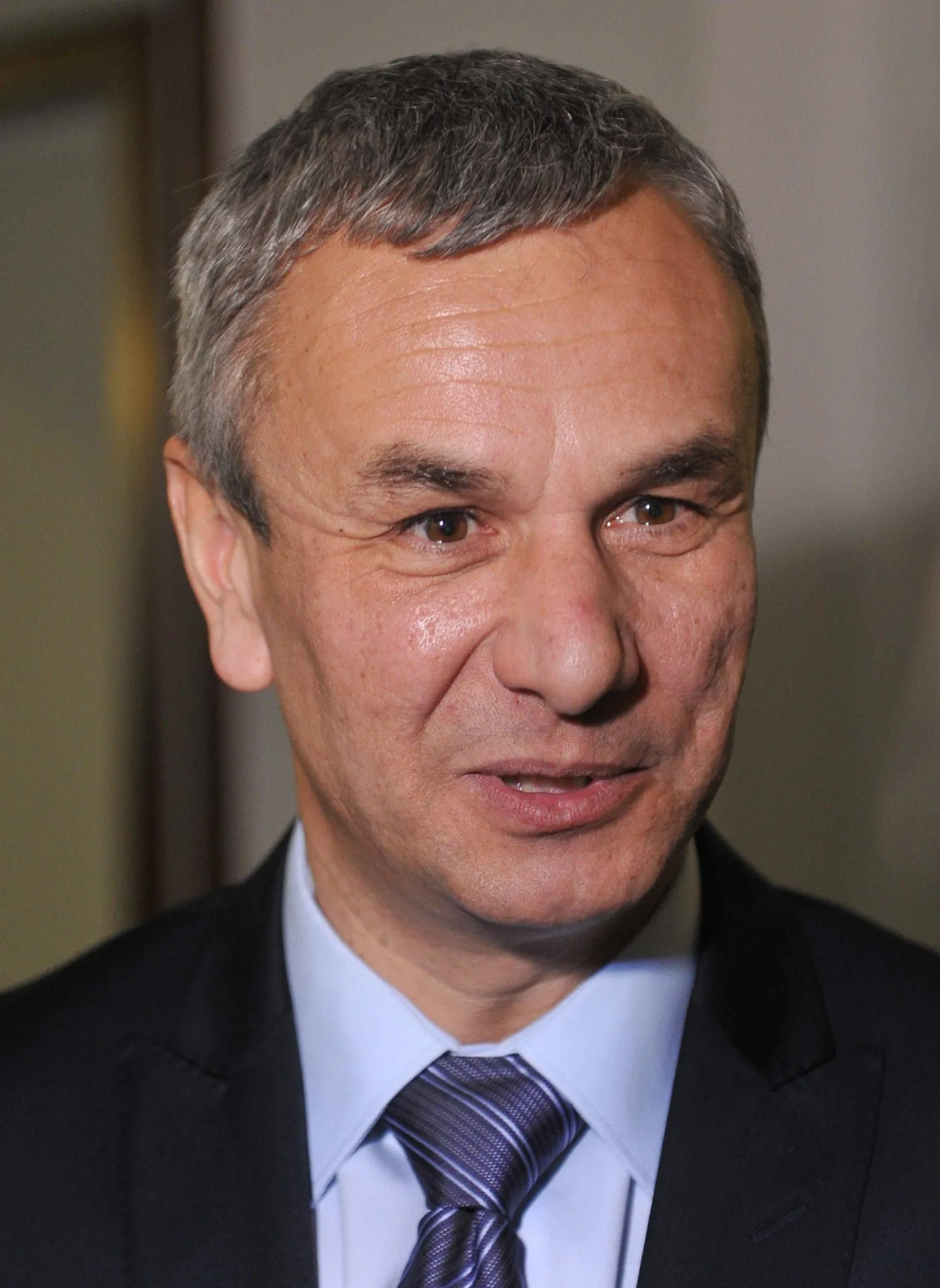 Gowin, Godson i Żalek nie unikną kary? Biernat: Działają z premedytacją