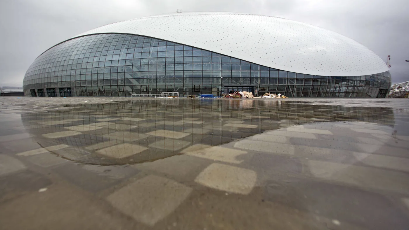 4588451-bolshoy-ice-dome.jpg