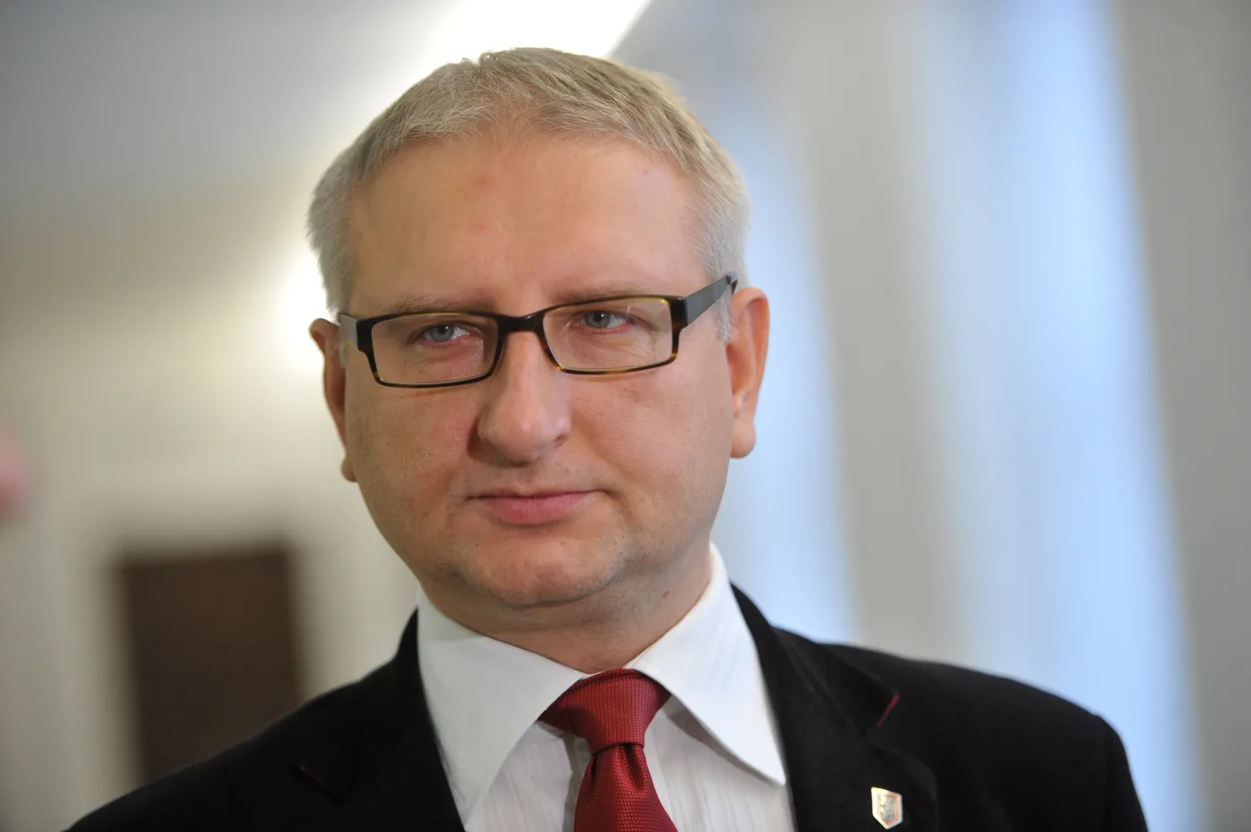 Kto nie popiera PiS to zdrajca i kretyn? Pięta: Nikogo nie odrzucamy