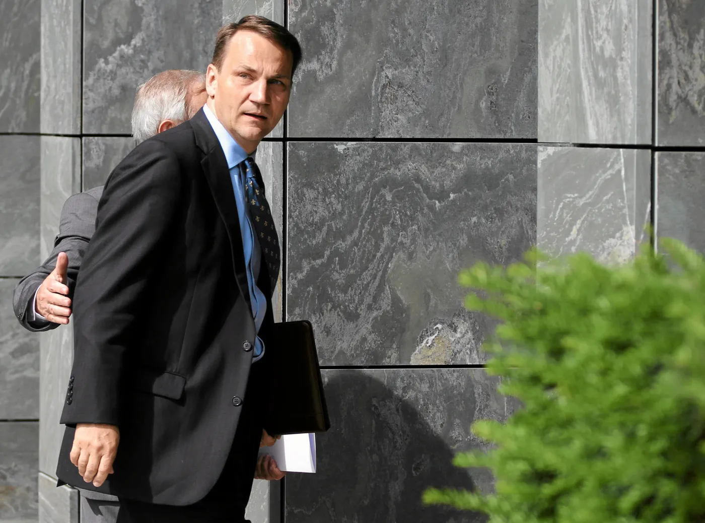 Sikorski na grzybobraniu, czyli wpadka ministra na Twitterze