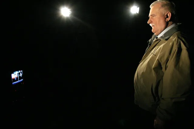 "U Wałęsy bez przepychu". Jak wygląda dom byłego prezydenta Polski? ZDJĘCIA