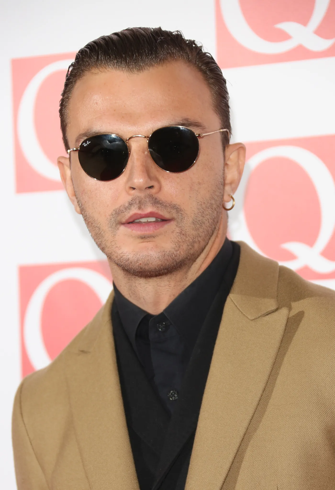 5548867-theo-hutchcraft.jpg