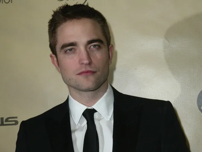 Robert Pattinson