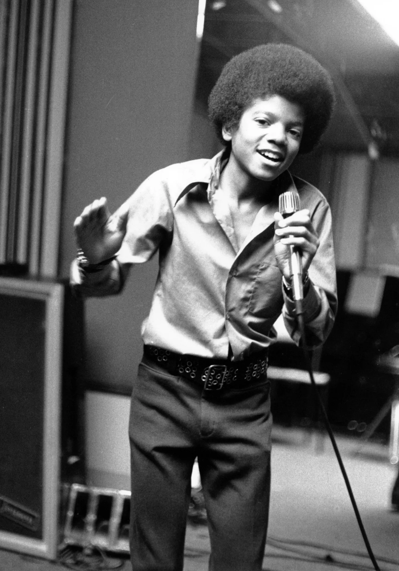 6164292-michael-jackson.jpg