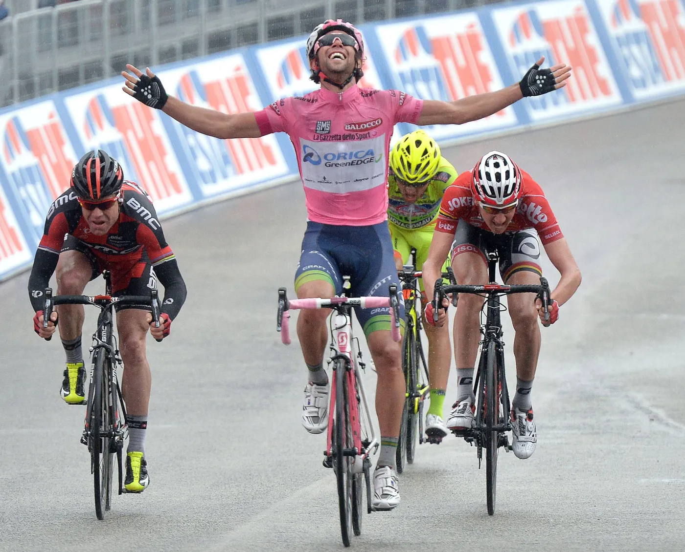 Giro d’Italia: Szósty etap dla Michaela Matthewsa. Awans Rafała Majki