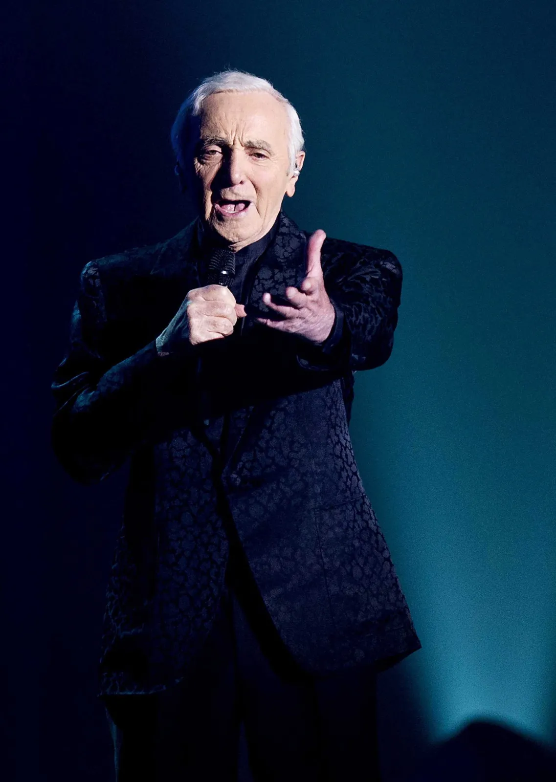 6321352-charles-aznavour.jpg