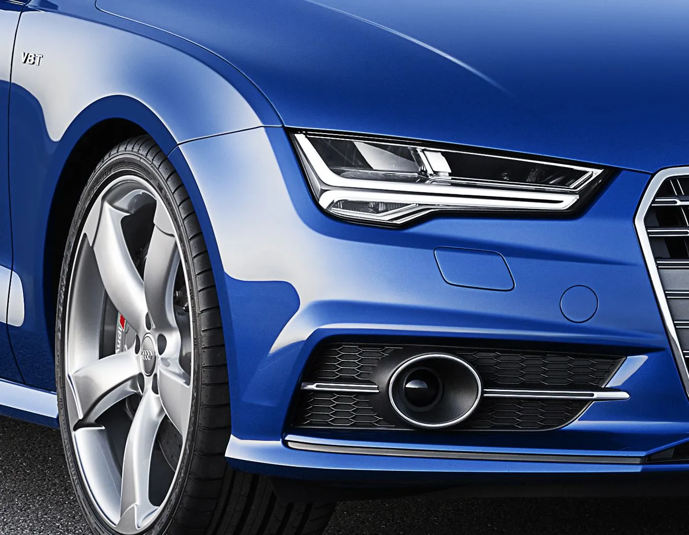 Nowość debiutuje na polskich drogach. Zobacz pierwsze ZDJĘCIA audi A7 i S7 sportback