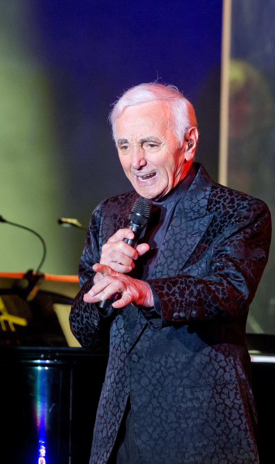 6329000-charles-aznavour.jpg