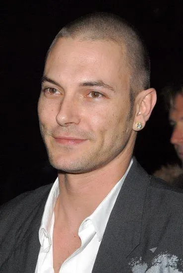 6556973-kevin-federline.jpg