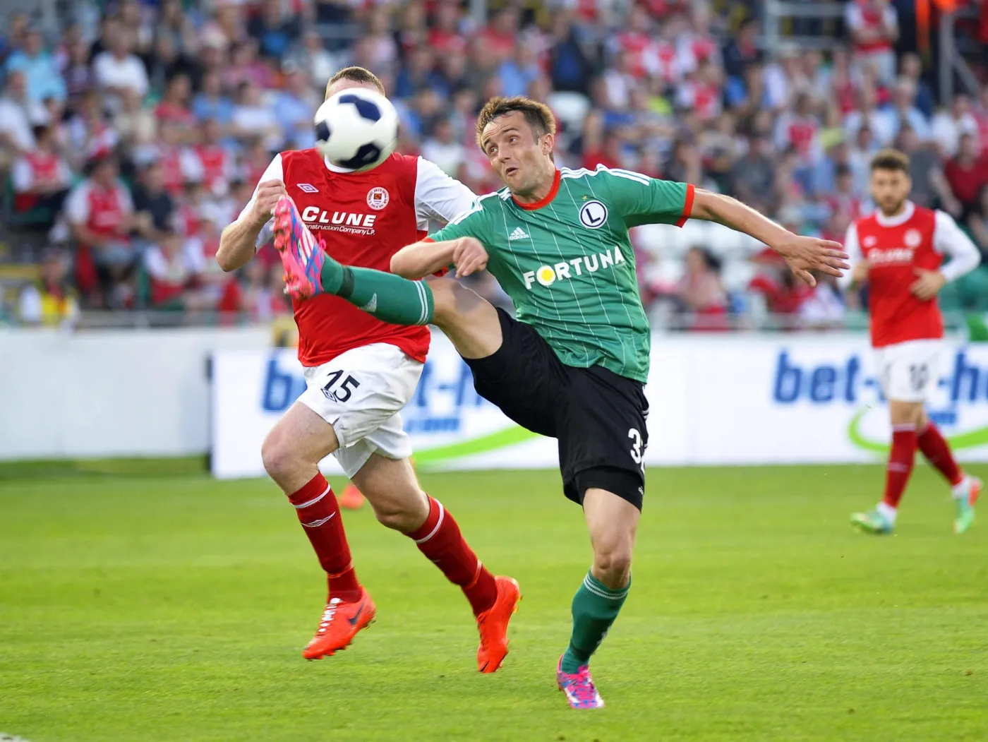 Samobój, cztery gole i zwycięstwo. Legia wygrała z St. Patrick's Athletic. WIDEO