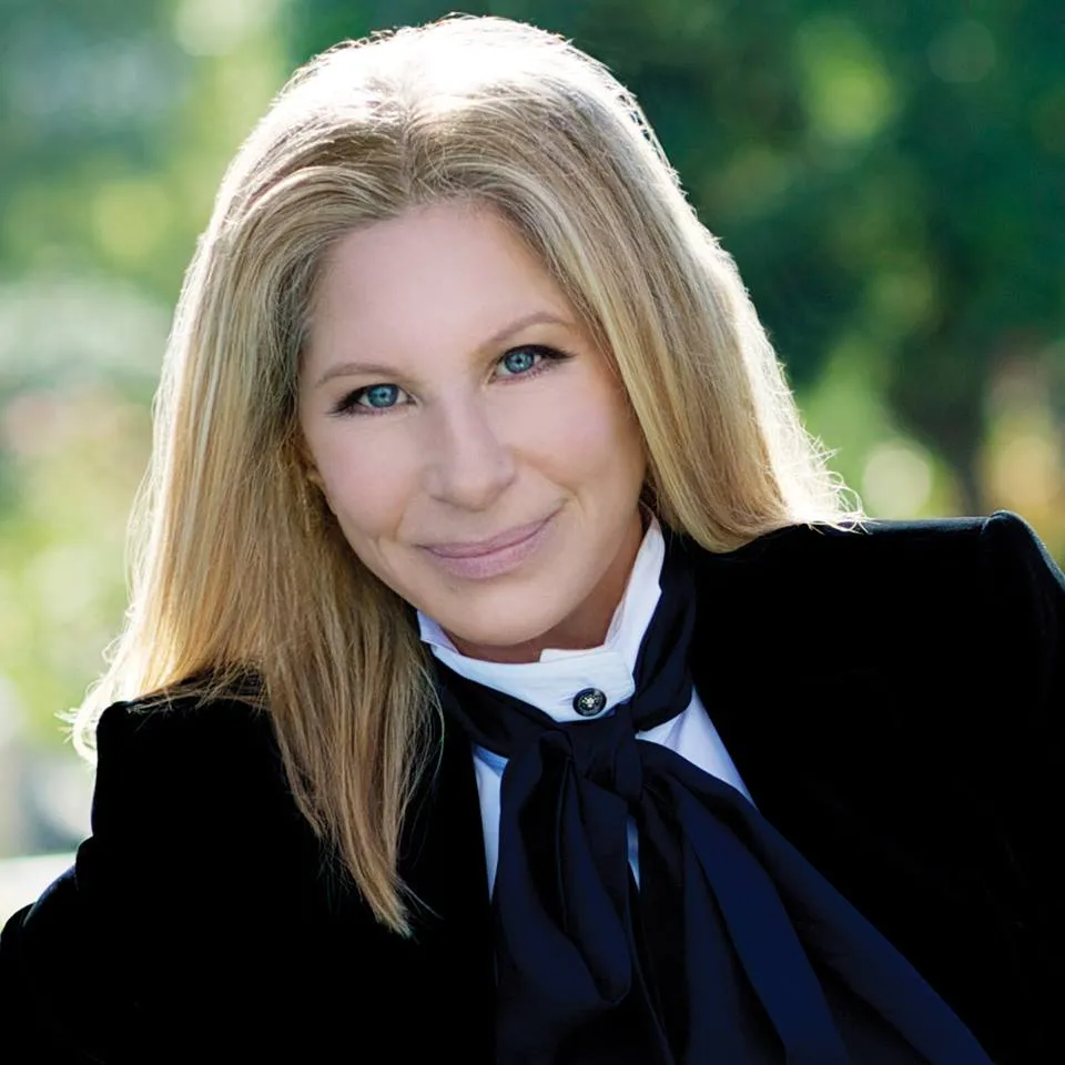 6661208-barbra-streisand.jpg