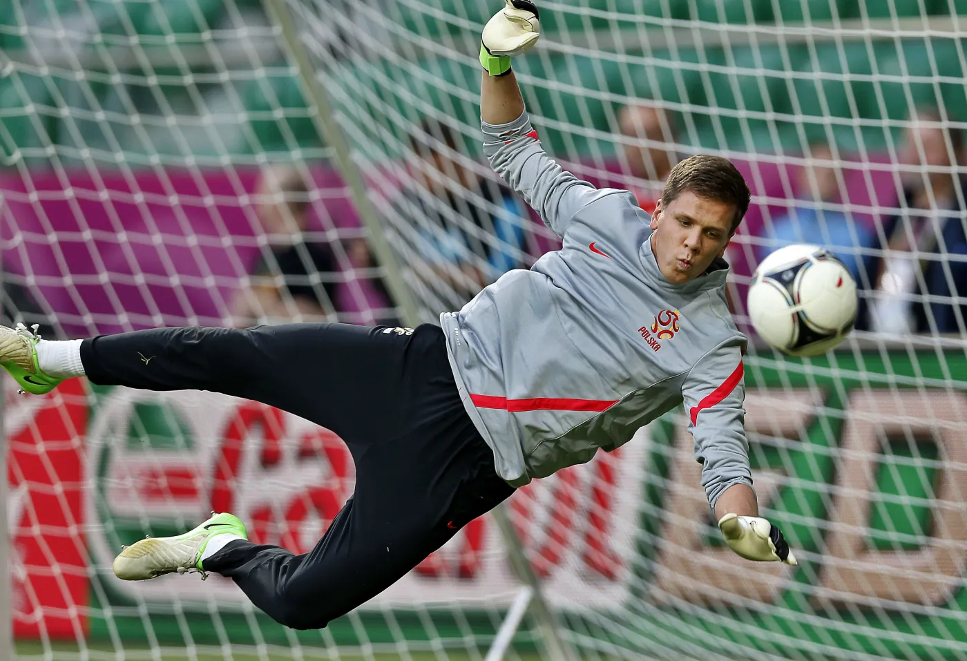 6761630-wojciech-szczesny.jpg