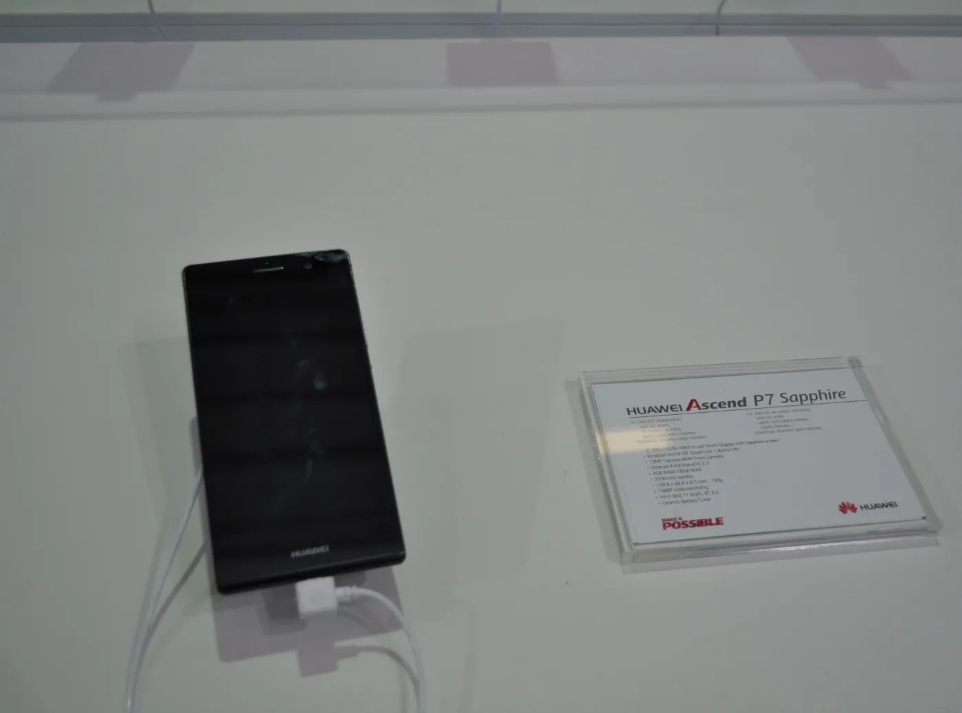 6775629-huawei-ascend-p7.jpg