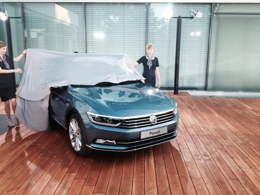 6536365-volkswagen-passat.jpg