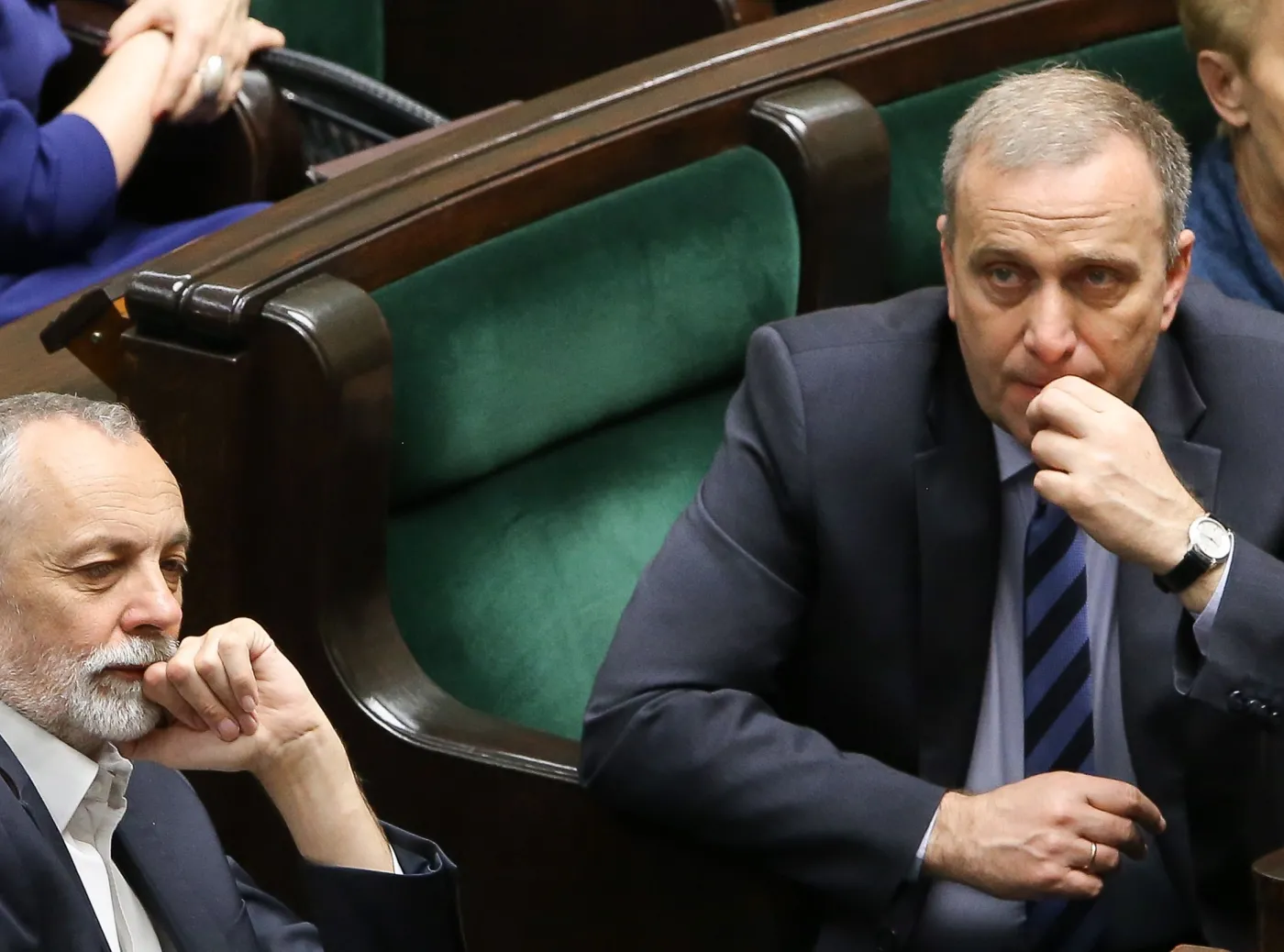 "Poczekać, aż wszystko się wyleje, nawet jeśli ma niezbyt ładnie pachnieć"