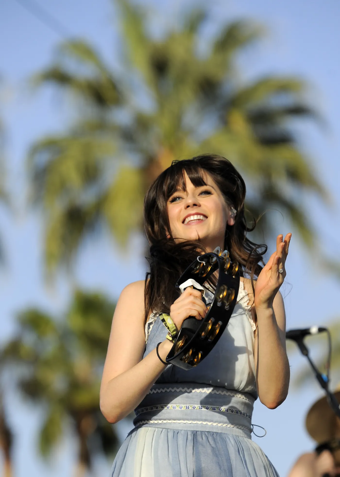 6516066-zooey-deschanel.jpg