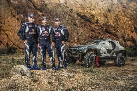 6846504-peugeot-2008-dkr.jpg