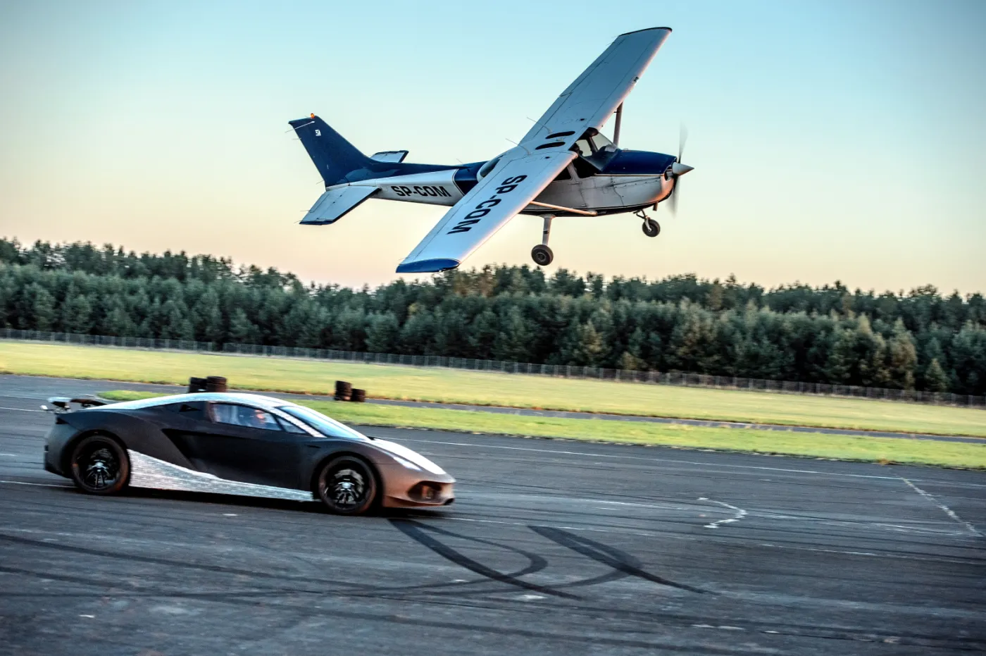 NOWY polski samochód, czyli arrinera hussarya już jeździ! Zdjęcia z Białej Podlaskiej