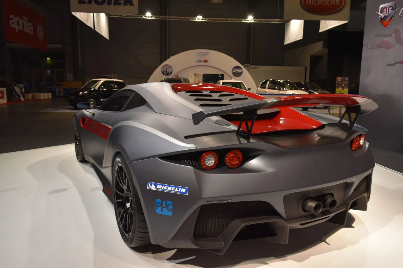 7634761-arrinera-hussarya.jpg