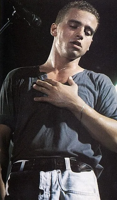 7640921-eros-ramazzotti.jpg