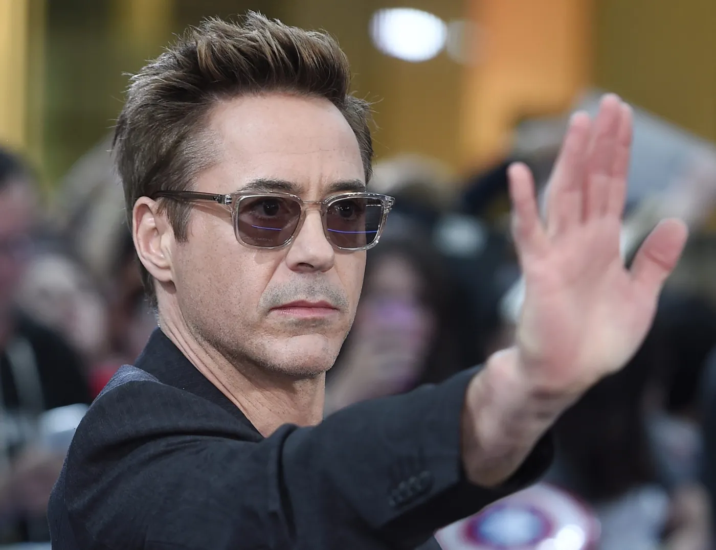 7683686-robert-downey-jr.jpg