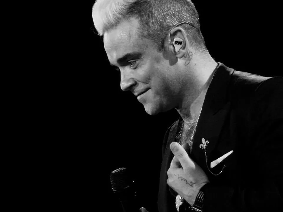 7744025-robbie-williams.jpg