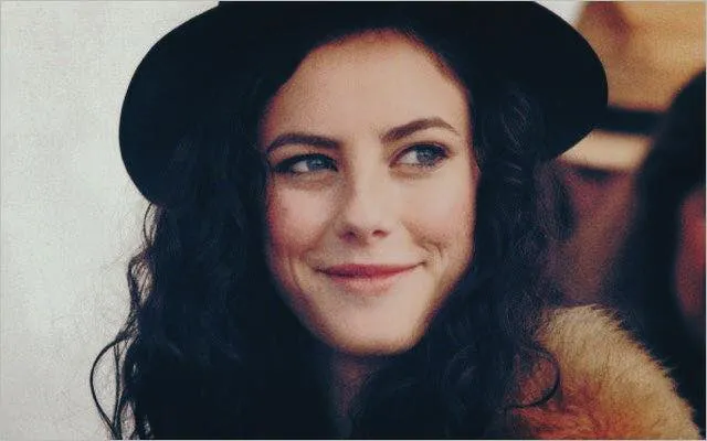 7332234-kaya-scodelario.jpg