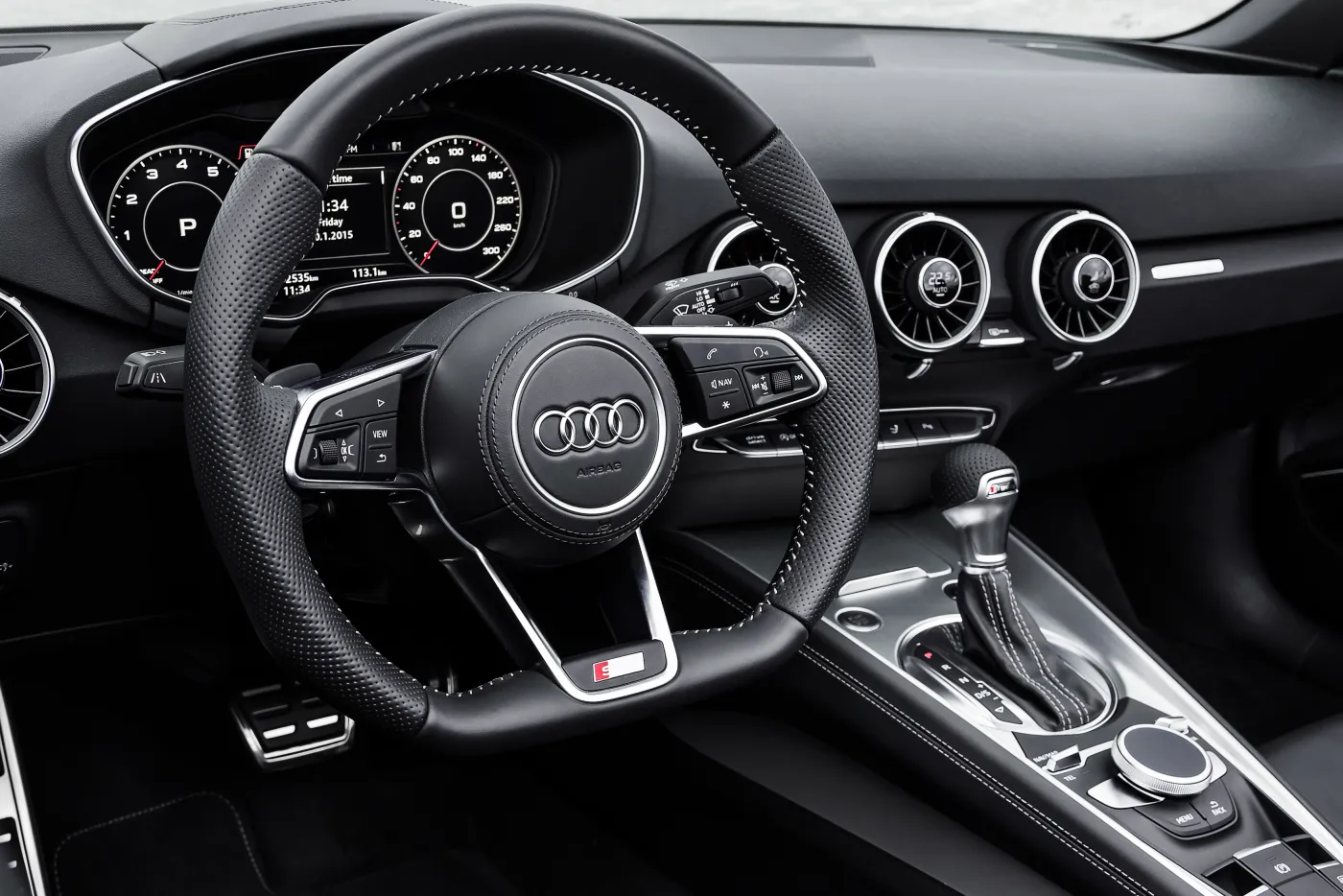 7424380-audi-tts-roadster.jpg