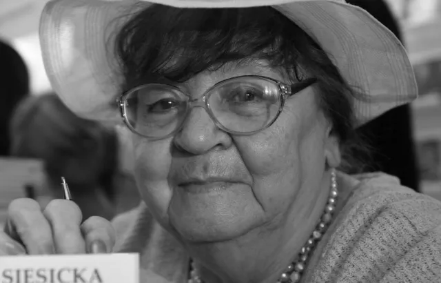 Krystyna Siesicka nie żyje. Autorka "Zapałki na zakręcie" miała 87 lat