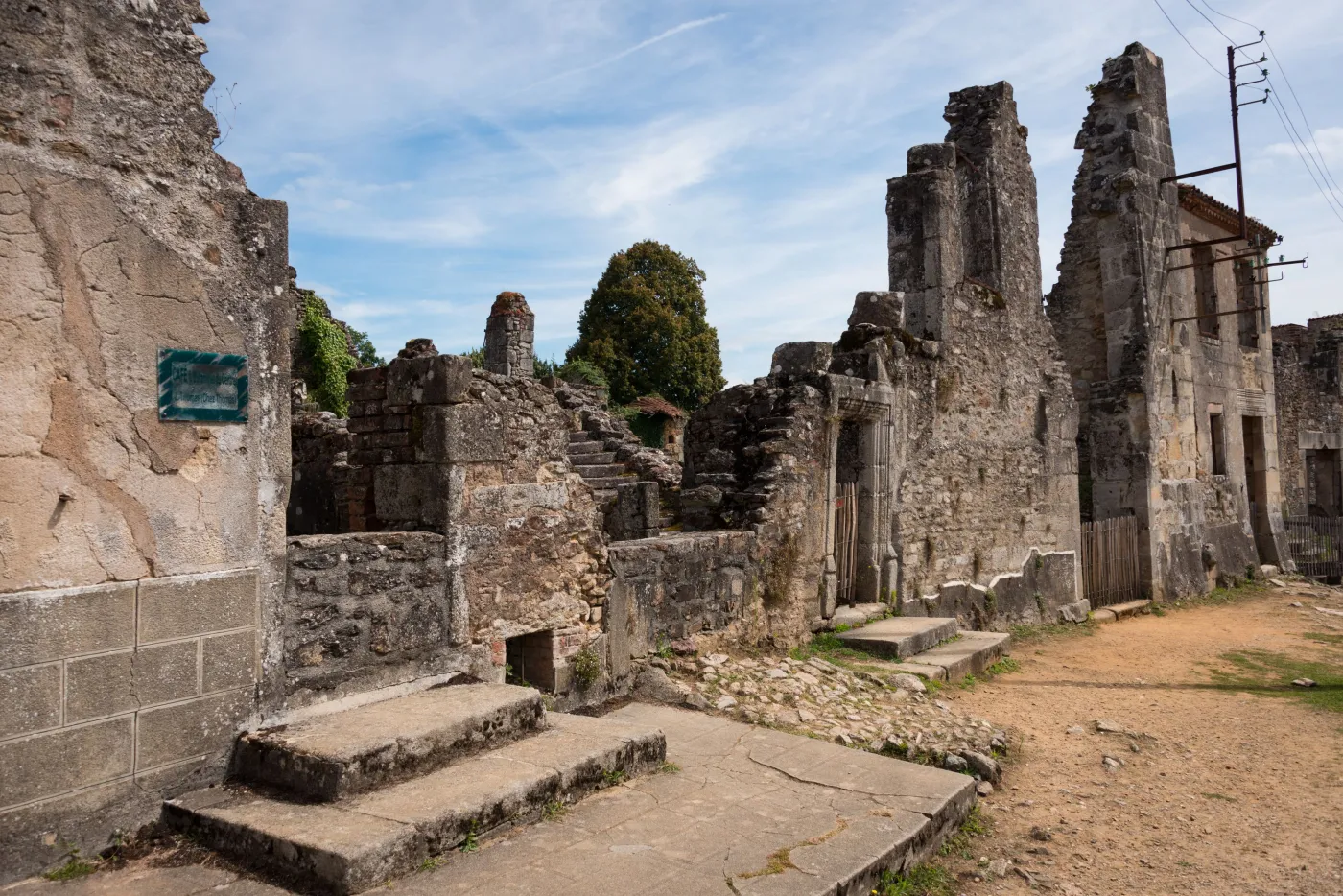 7869394-oradour-sur-glane.jpg