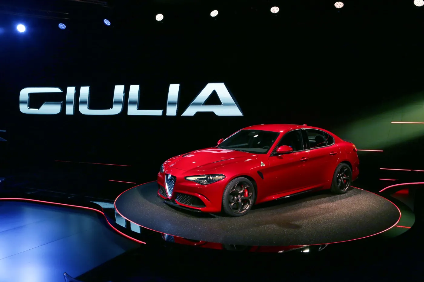 7910087-alfa-romeo-giulia.jpg
