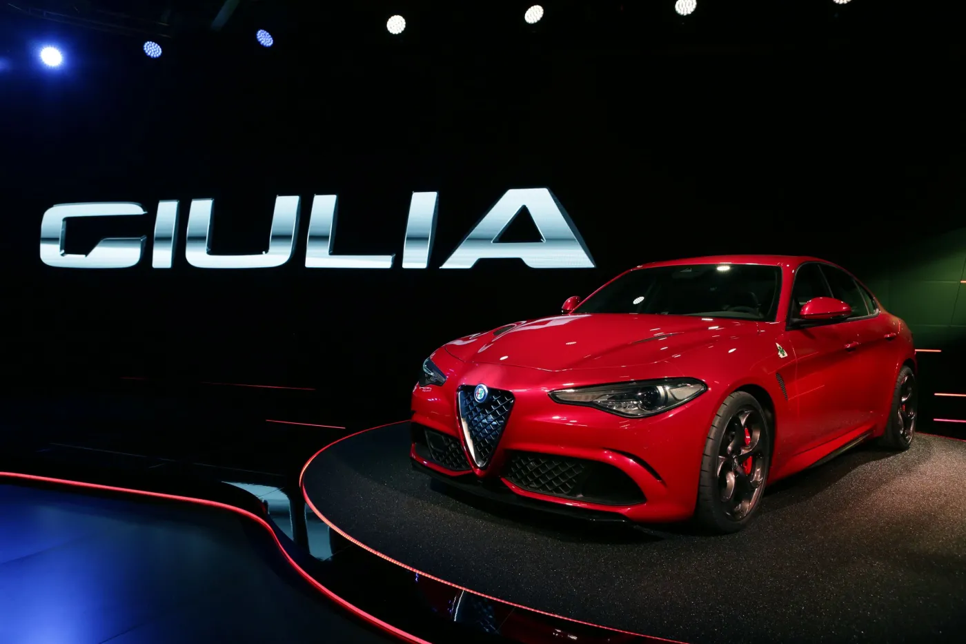 7910117-alfa-romeo-giulia.jpg