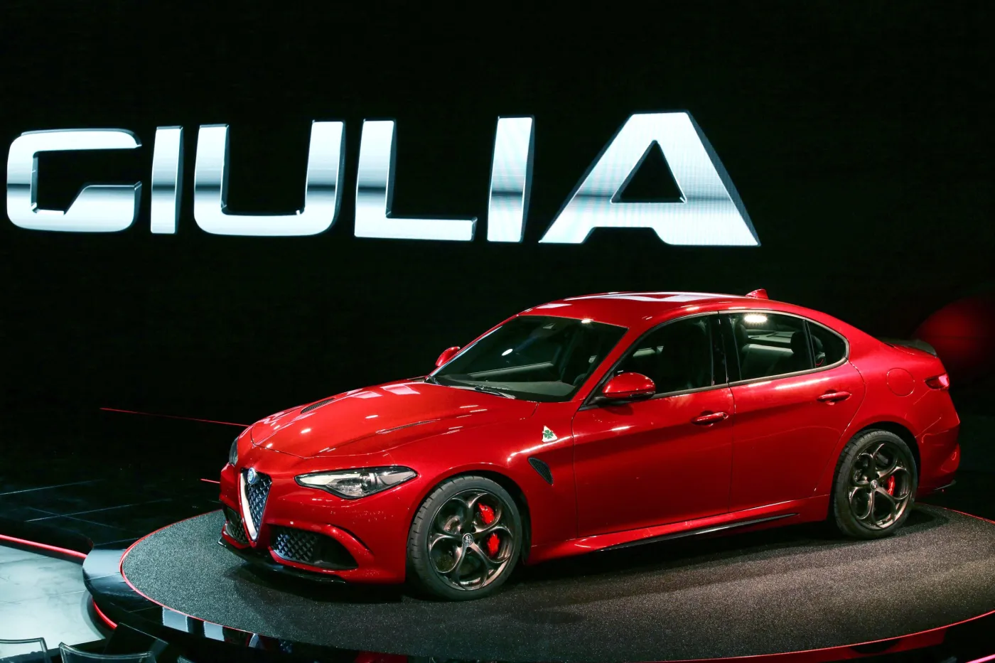 7910147-alfa-romeo-giulia.jpg