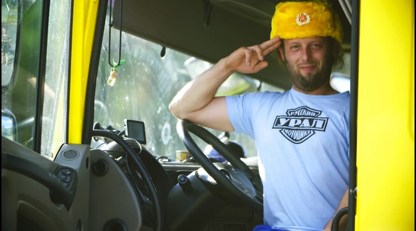 Tylko w DZIENNIK.PL. "Moskwy unikam jak ognia". Kierowca TIR-a o tym, jak się jeździ na wschodzie