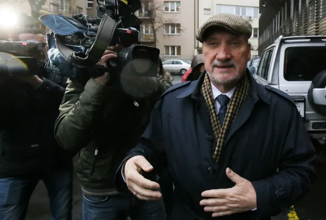 Macierewicz "zrobił wiele krzywdy wojsku...". Tak polityka krytykował gen. Skrzypczak
