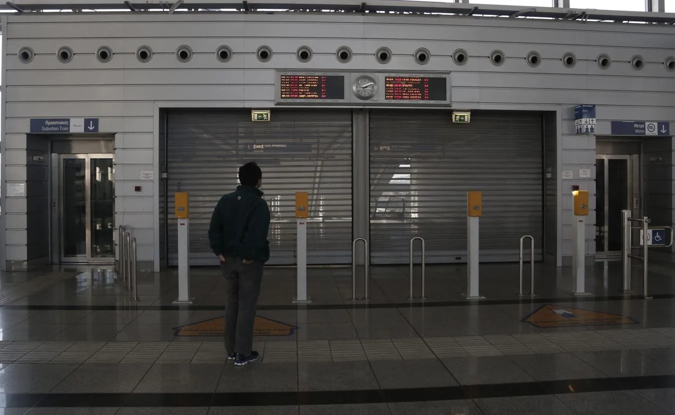 Grecja sparaliżowana strajkiem powszechnym