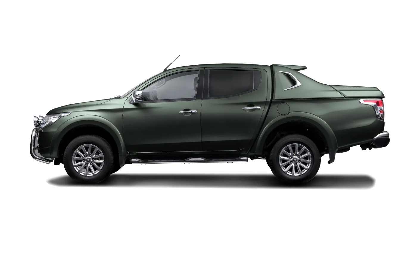 8521415-mitsubishi-l200.jpg