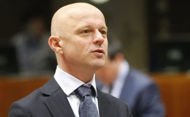 Rząd nowelizuje budżet i podwyższa deficyt. "Zabieg marketingowy"