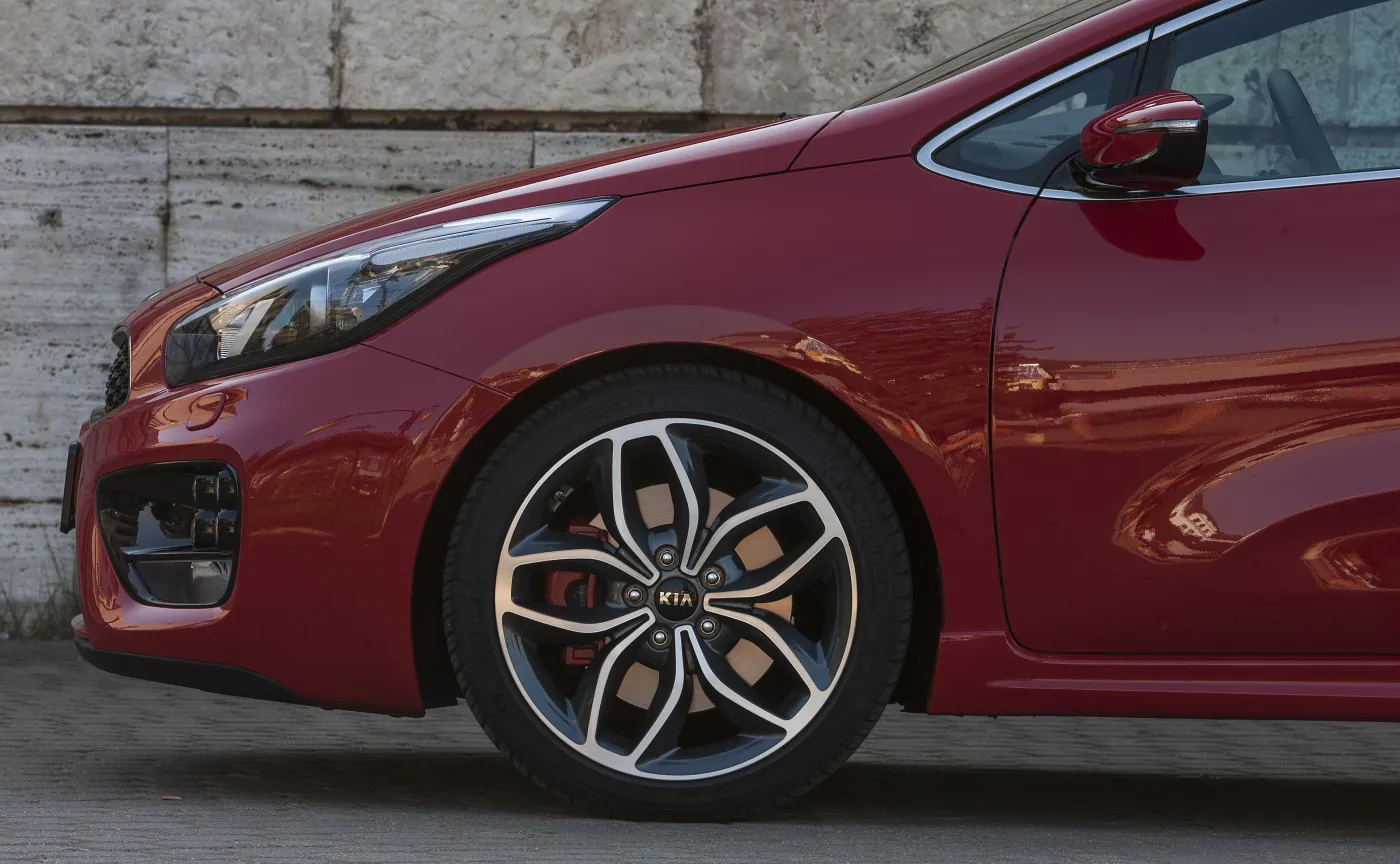 Które samochody są najtrwalsze po 100 tys. km? Mercedes i BMW daleko za podium